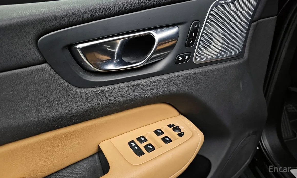 Фото 17 - Volvo XC60