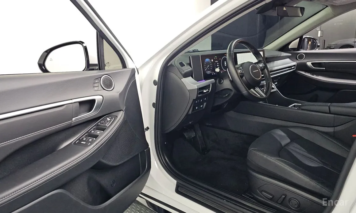 Фото 10 - Hyundai Sonata