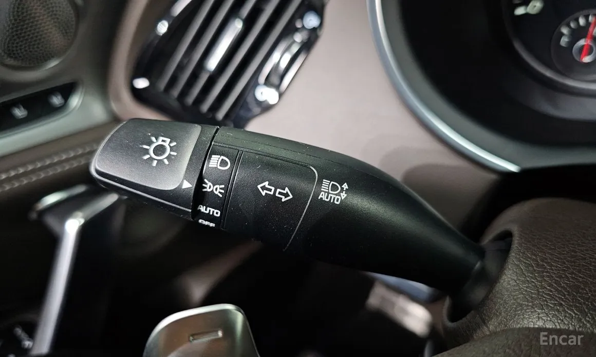 Photo 17 - Kia Stinger