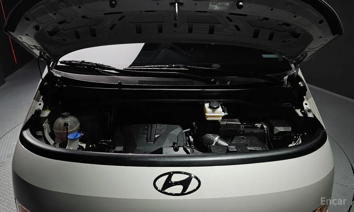 Фото 6 - Hyundai Staria