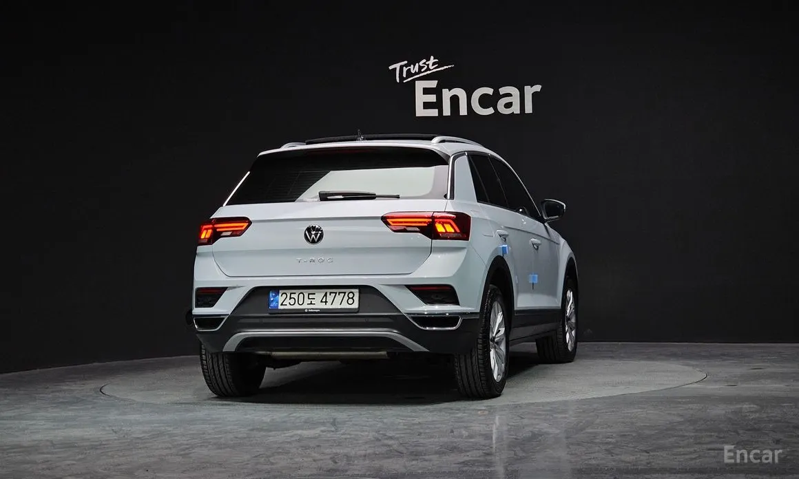 Фото 4 - Volkswagen T-Roc