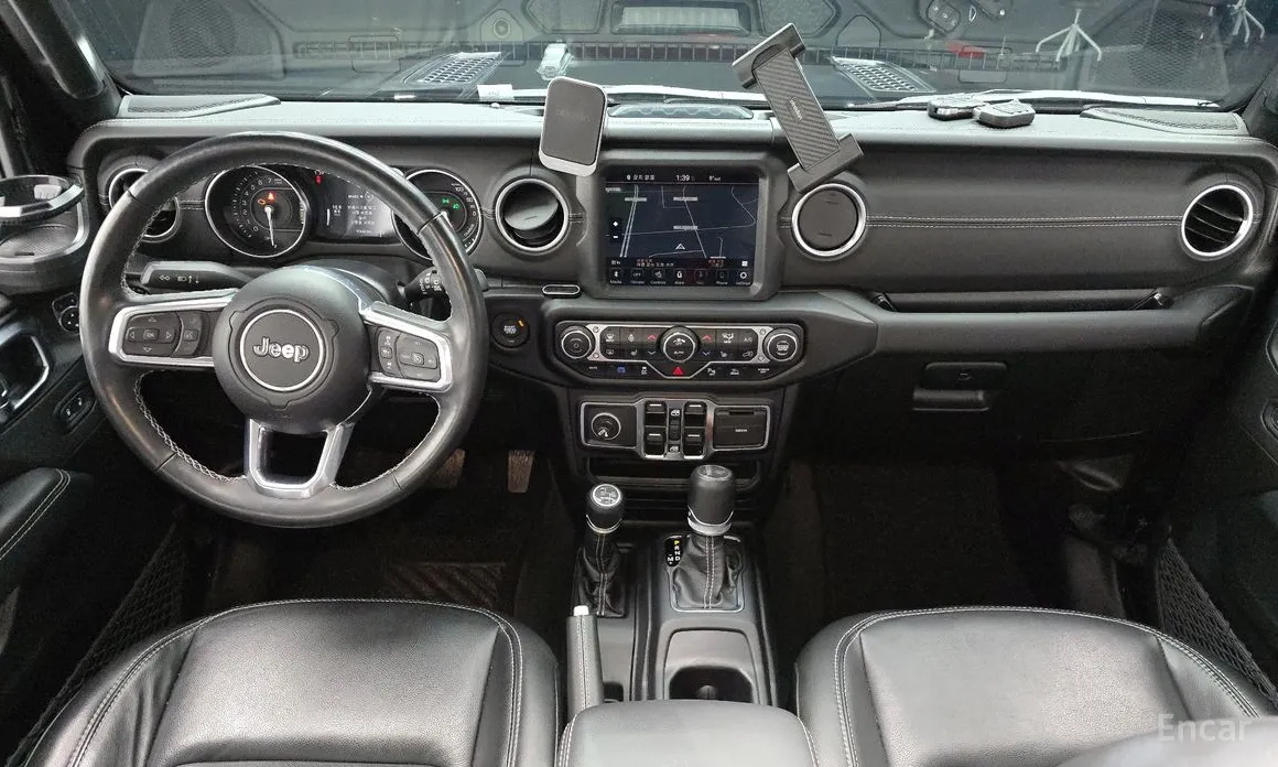Фото 7 - Jeep Wrangler