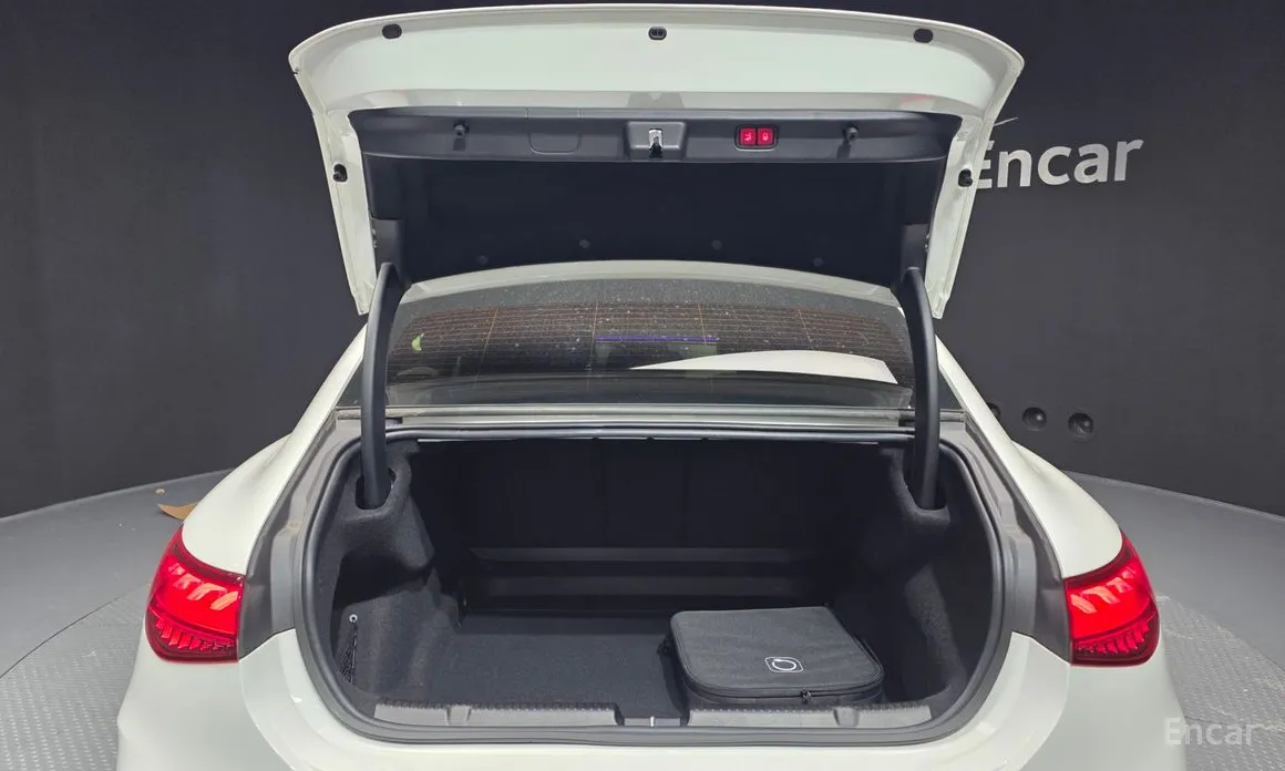 Фото 20 - Mercedes-Benz EQE