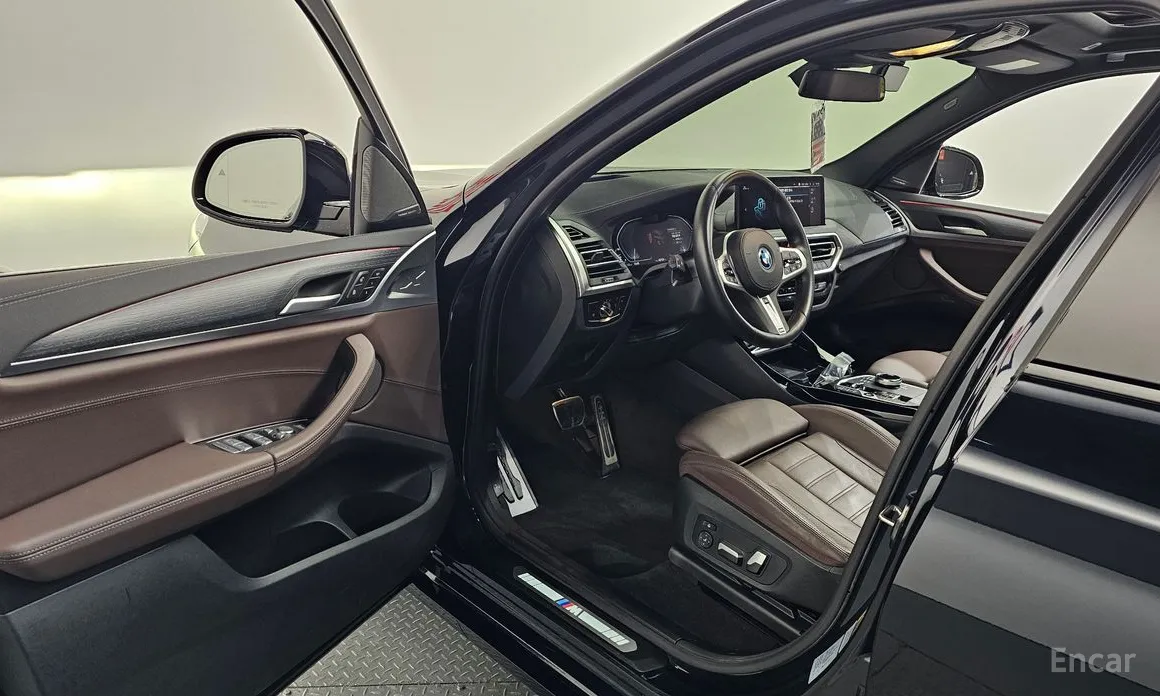 Фото 10 - BMW iX3