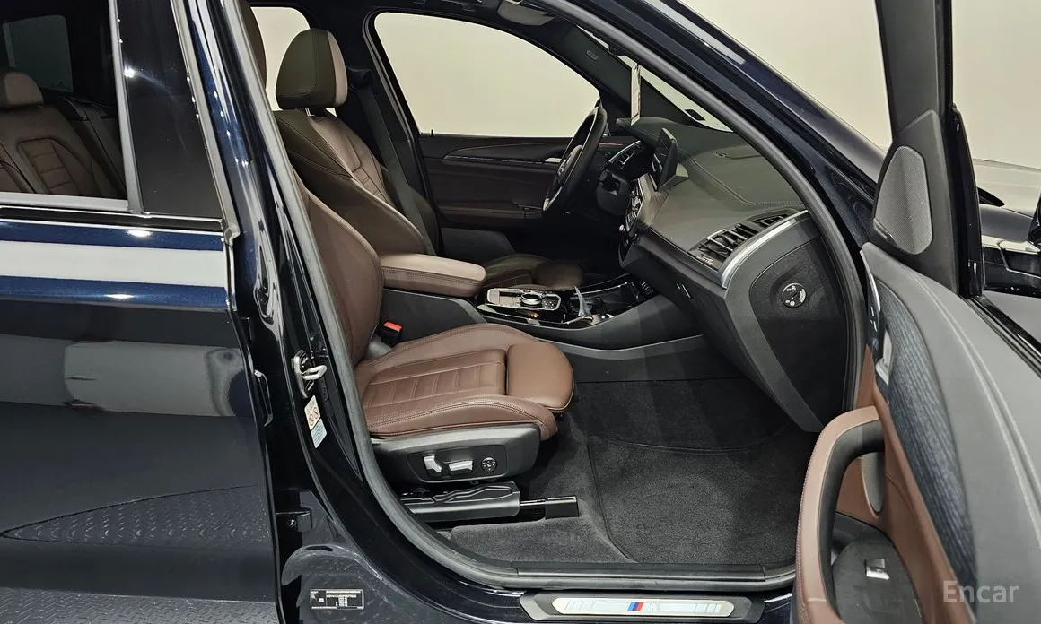 Фото 11 - BMW iX3