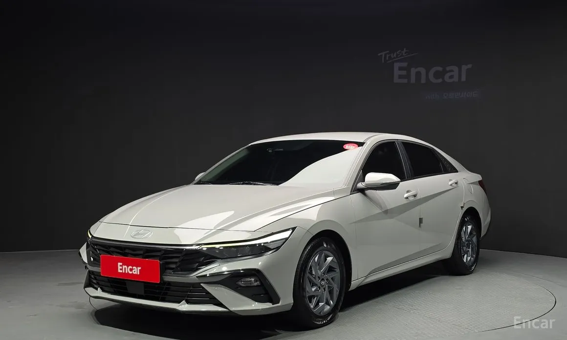 Фото 1 - Hyundai Avante