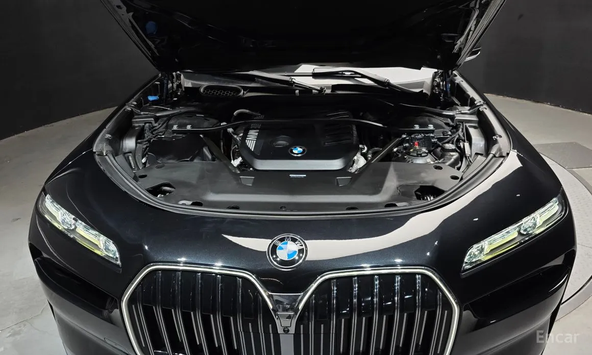 Фото 6 - BMW 7 Series