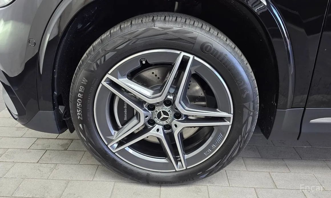 Фото 5 - Mercedes-Benz GLA-Class