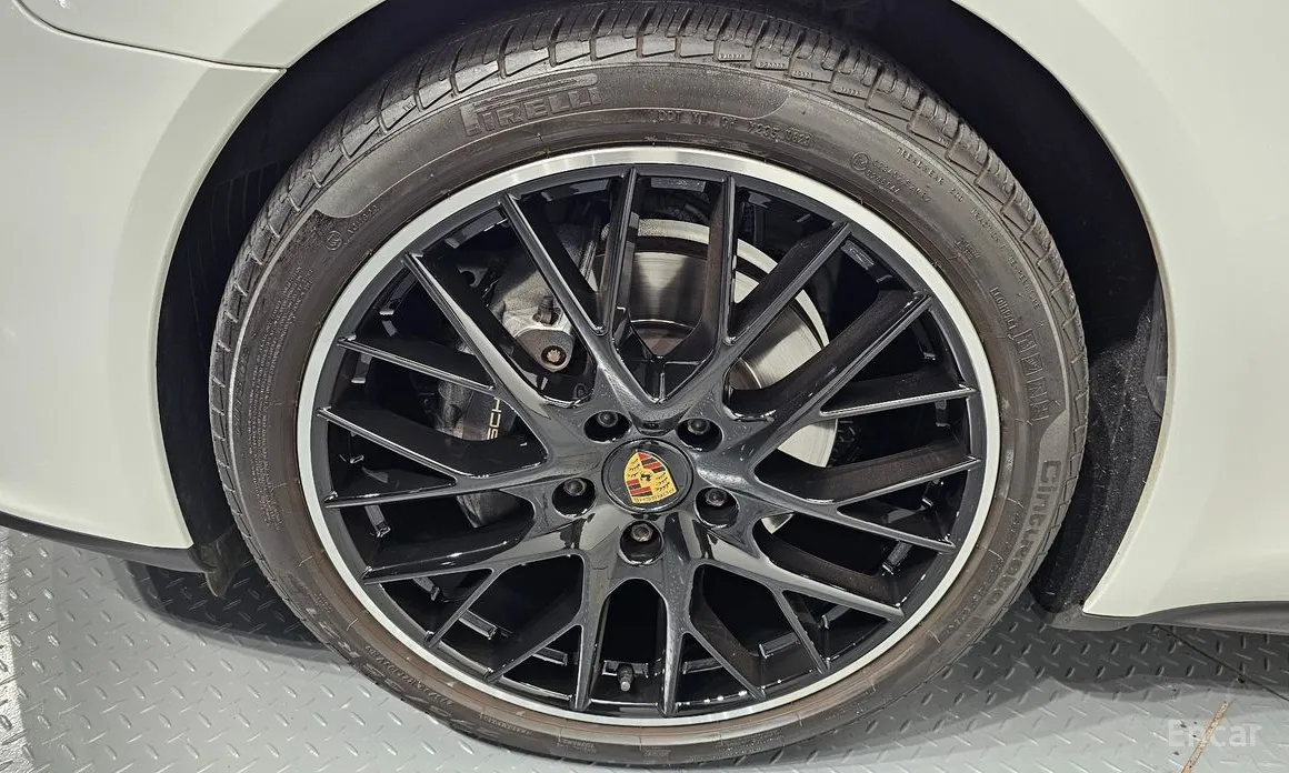 Фото 5 - Porsche Panamera