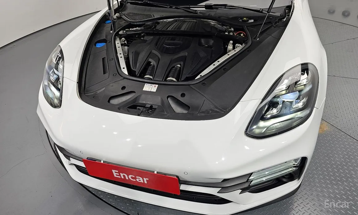 Фото 6 - Porsche Panamera