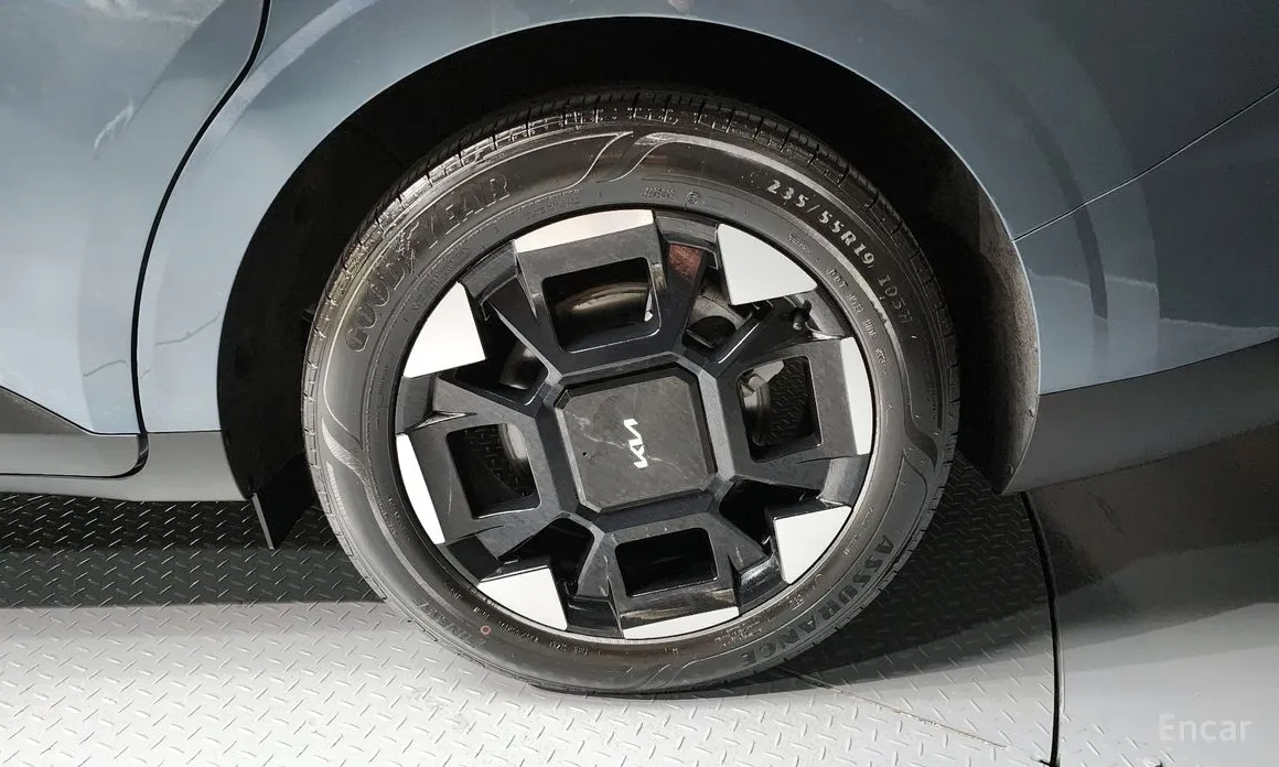 Kia Carnival 2023 7-Seater Noblesse