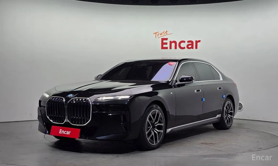 Фото 1 - BMW 7 Series