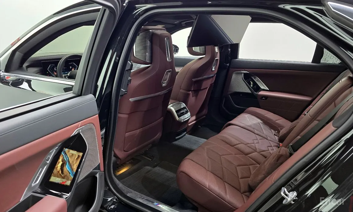 Фото 11 - BMW 7 Series