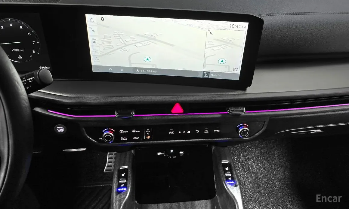 Фото 14 - Kia Sorento