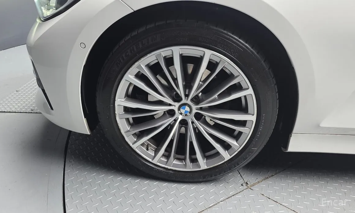 Фото 5 - BMW 3 Series