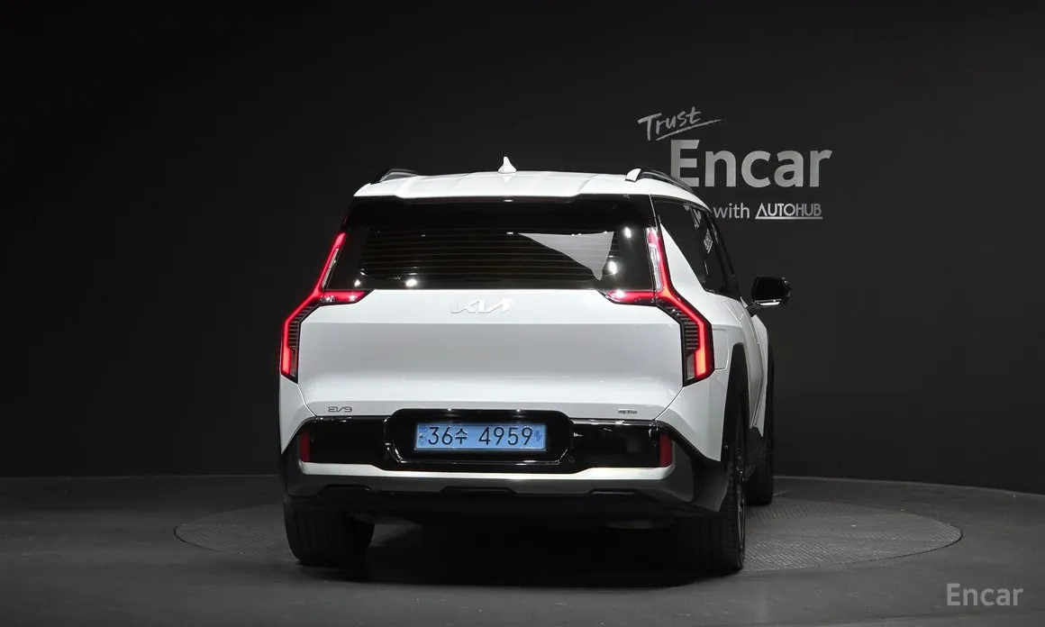 Фото 4 - Kia EV9