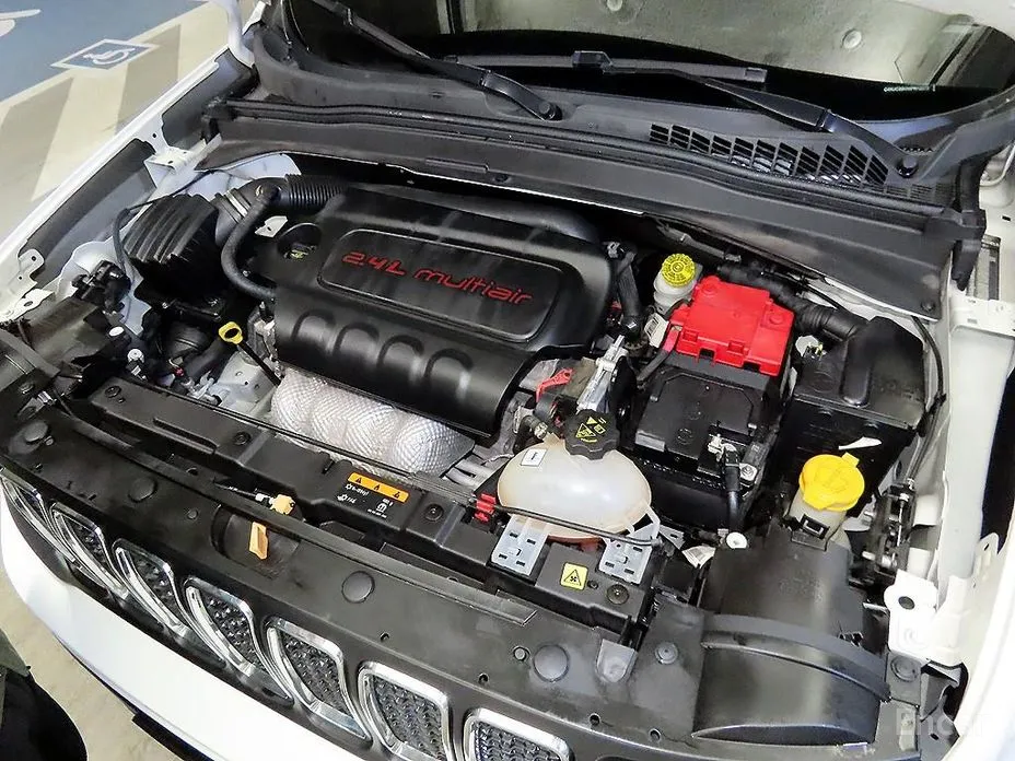 Фото 18 - Jeep Renegade