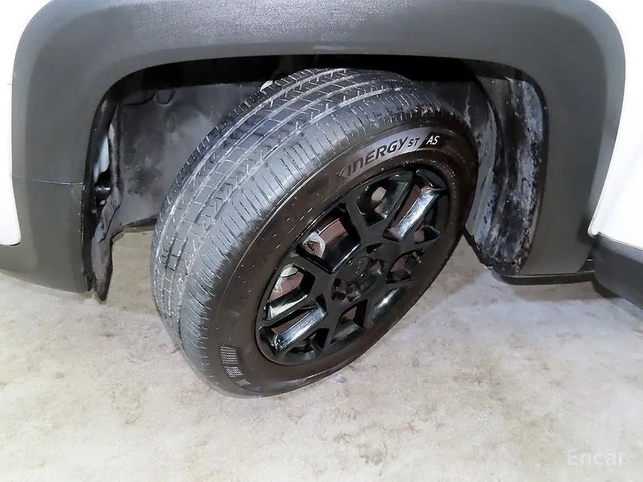 Фото 19 - Jeep Renegade