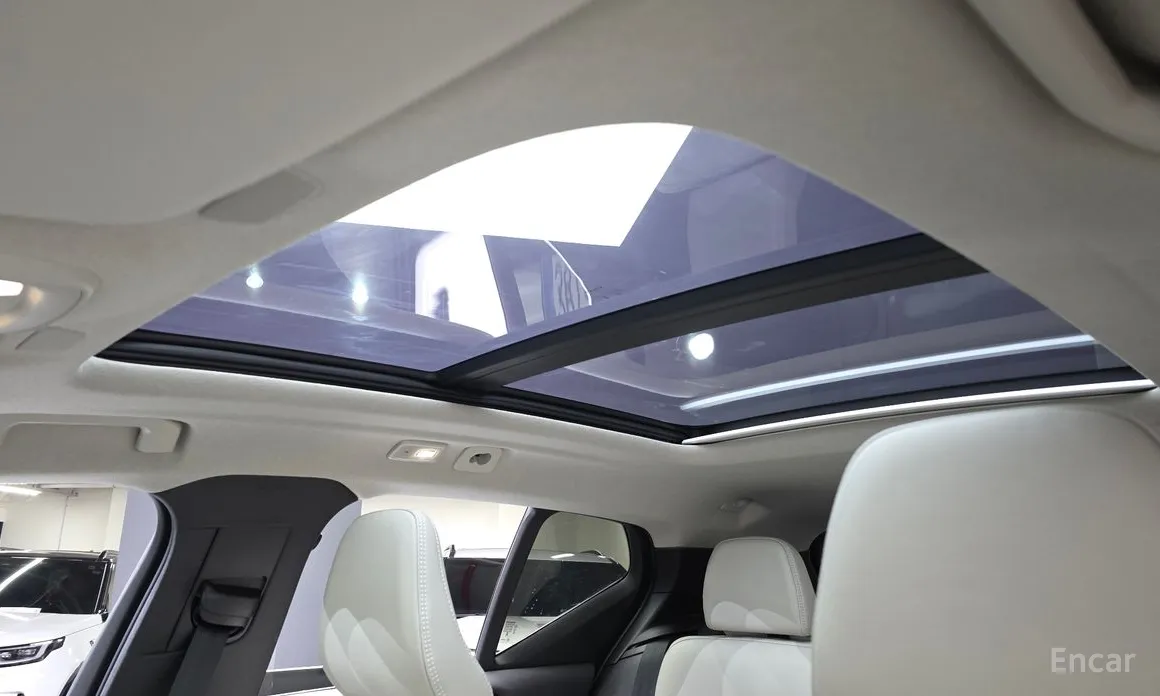 Фото 19 - Volvo XC40