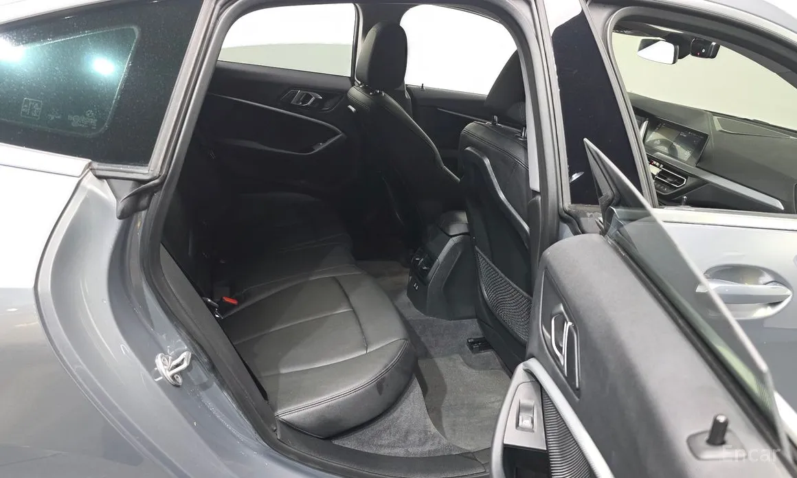 BMW 2 Series 2020 220i Advantage