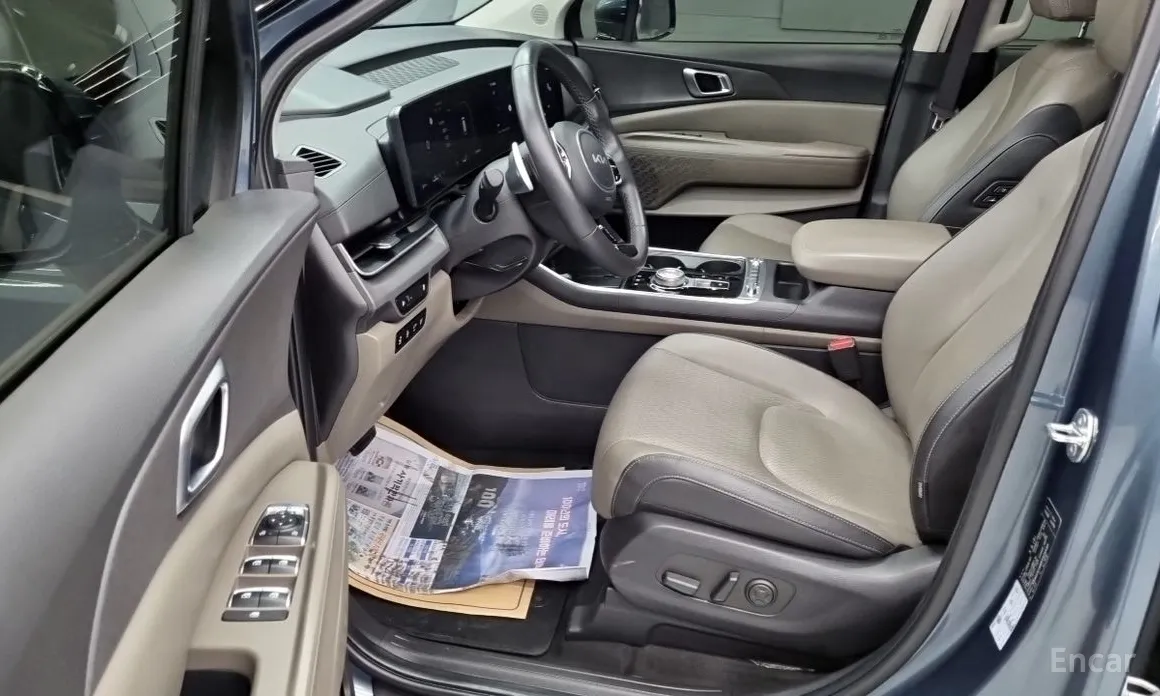 Фото 10 - Kia Carnival