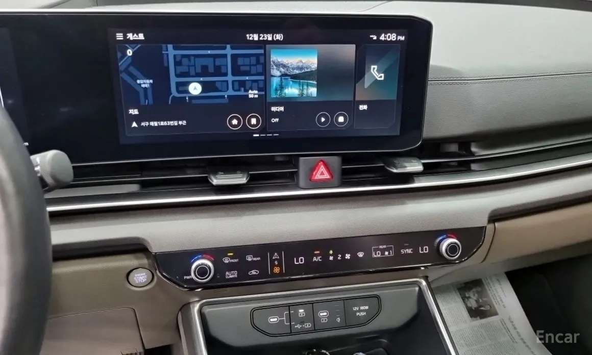 Фото 13 - Kia Carnival