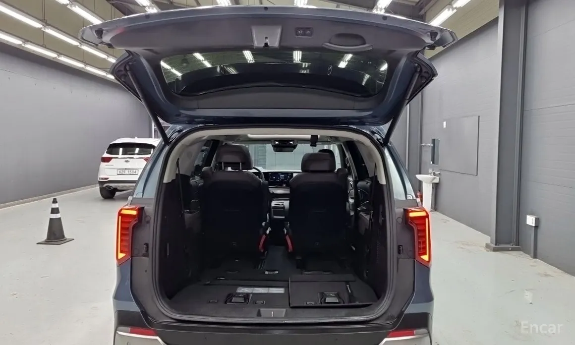 Фото 18 - Kia Carnival