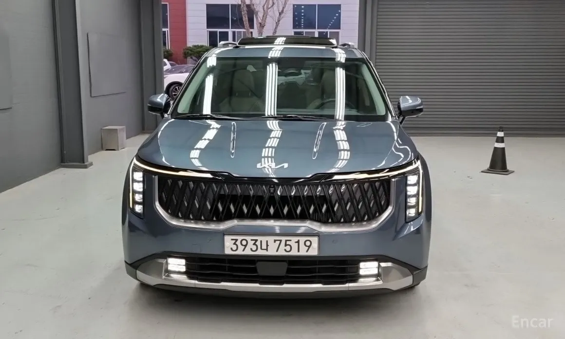 Фото 3 - Kia Carnival