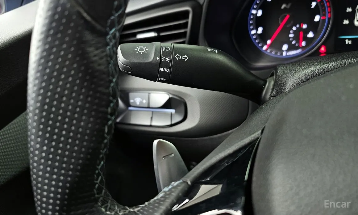 Фото 14 - Hyundai Veloster