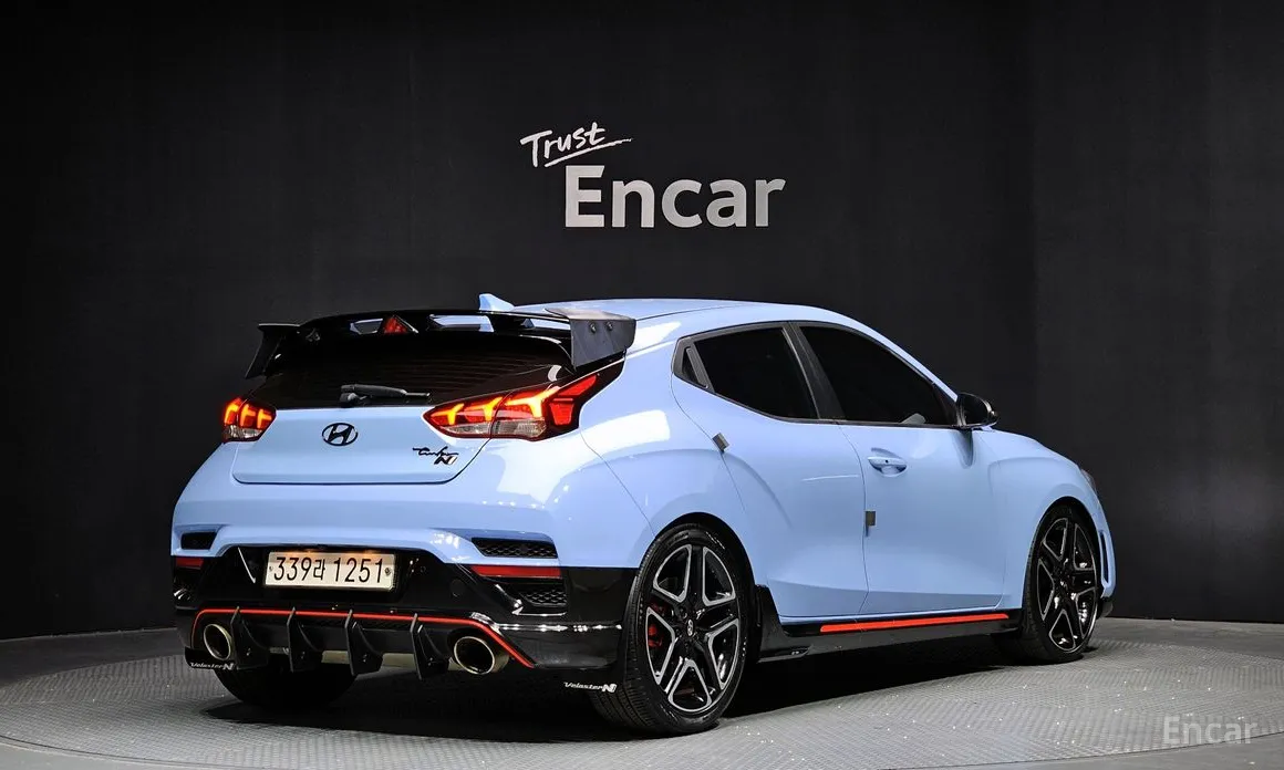 Фото 2 - Hyundai Veloster