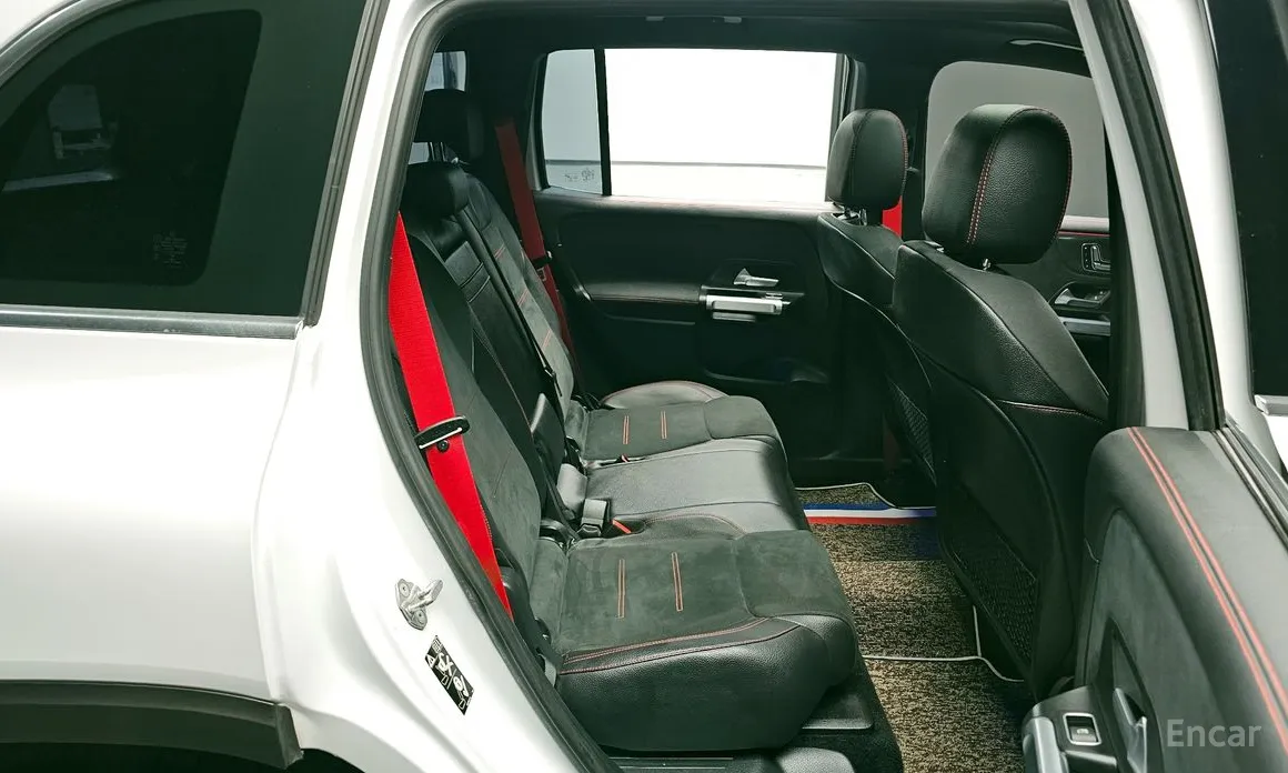 Фото 11 - Mercedes-Benz GLB-Class