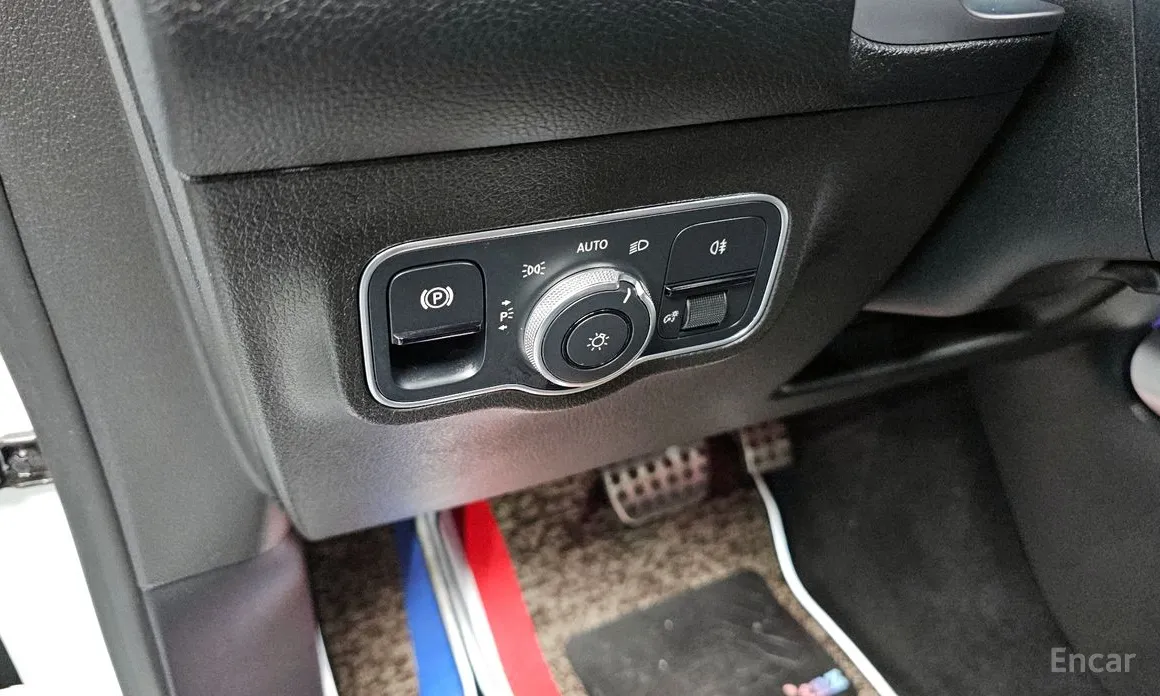 Фото 18 - Mercedes-Benz GLB-Class