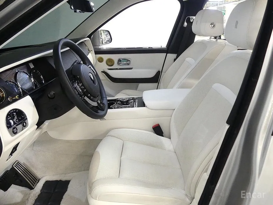 Фото 10 - Rolls-Royce Cullinan