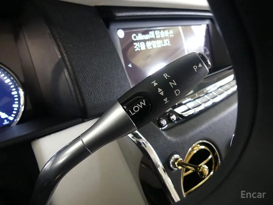 Фото 8 - Rolls-Royce Cullinan