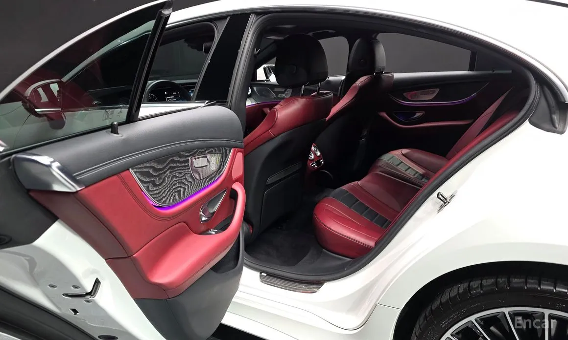 Фото 13 - Mercedes-Benz CLS-Class