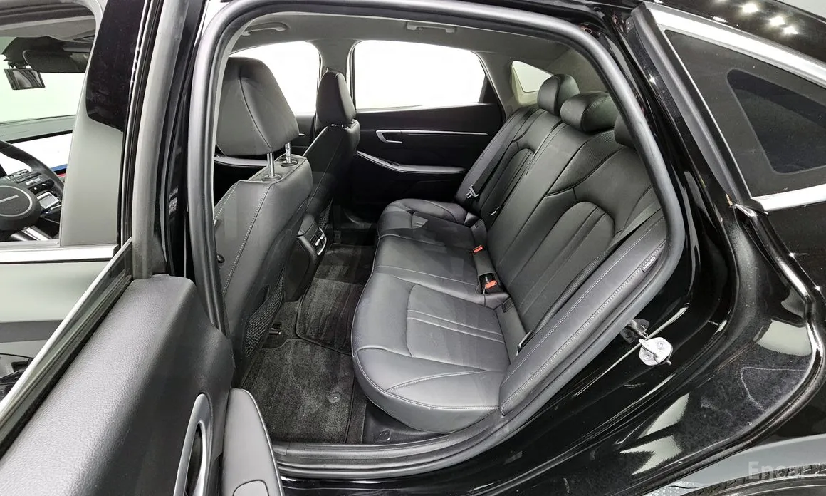 Фото 11 - Hyundai Sonata