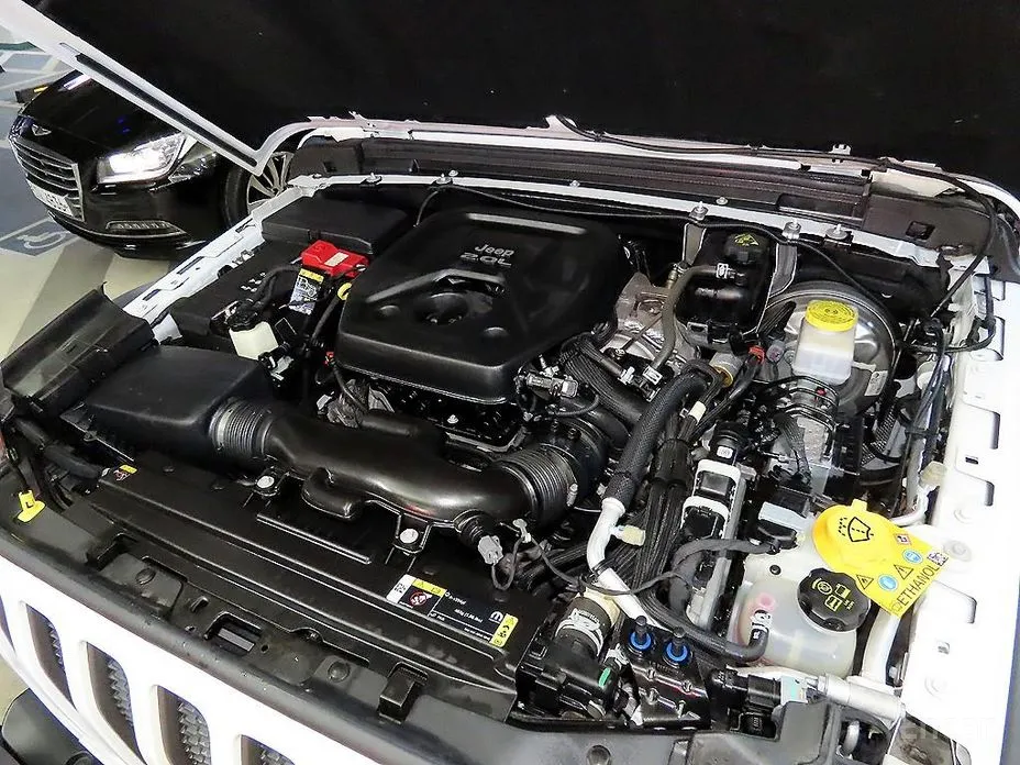 Фото 19 - Jeep Wrangler