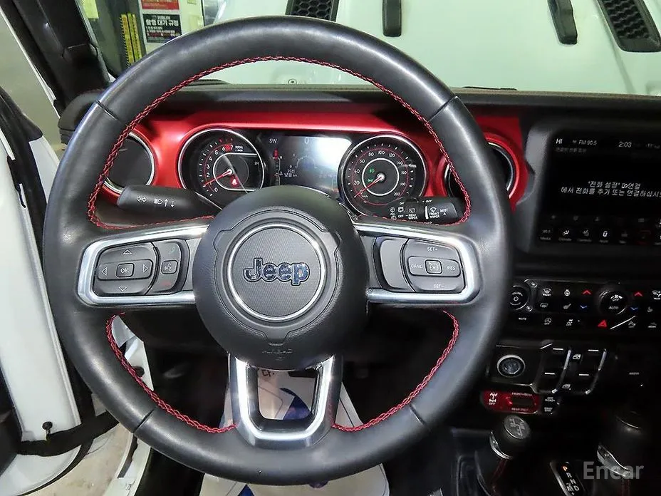 Фото 8 - Jeep Wrangler