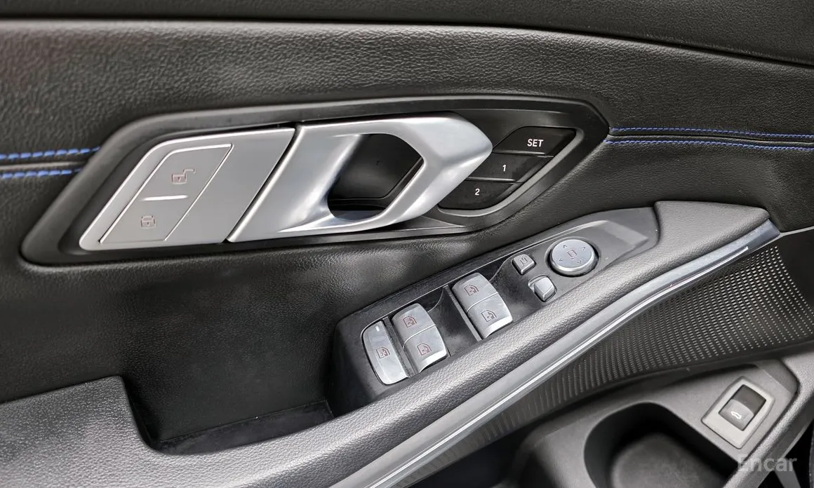 Фото 14 - BMW 3 Series