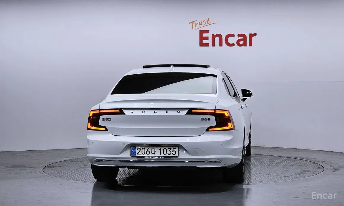 Фото 4 - Volvo S90