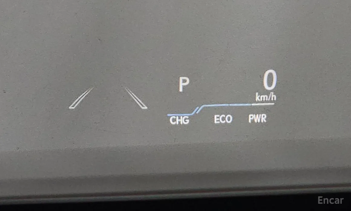 Фото 17 - Lexus ES