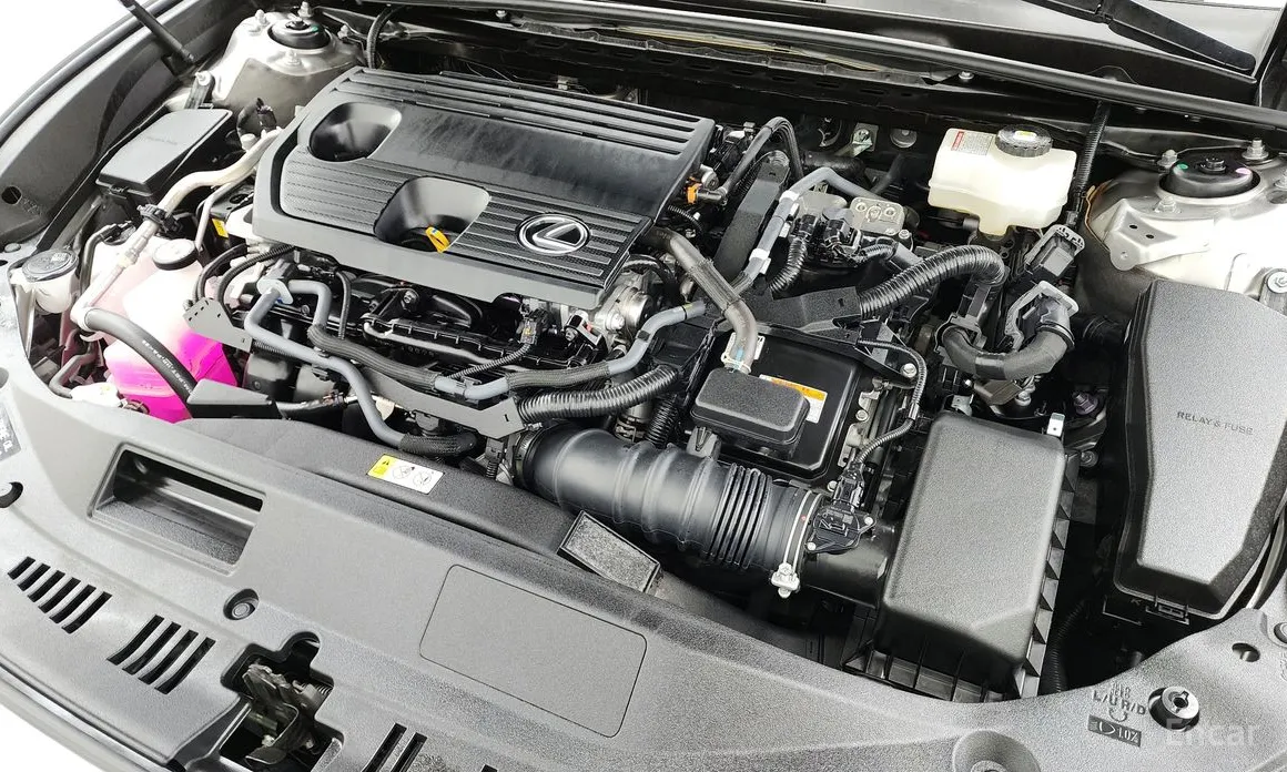 Фото 6 - Lexus ES