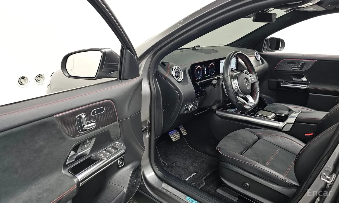 Фото 10 - Mercedes-Benz EQA