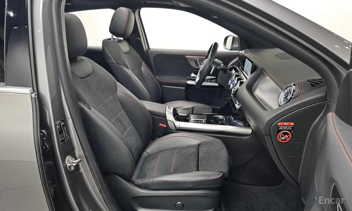 Фото 11 - Mercedes-Benz EQA