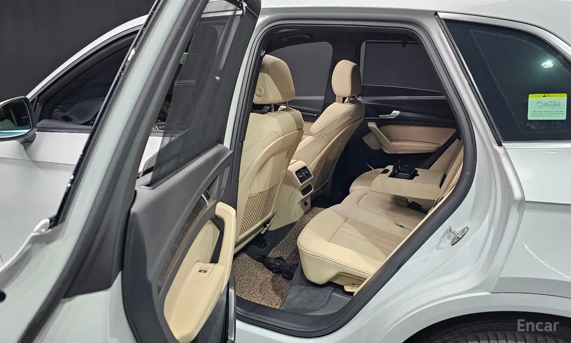 Фото 12 - Audi Q5