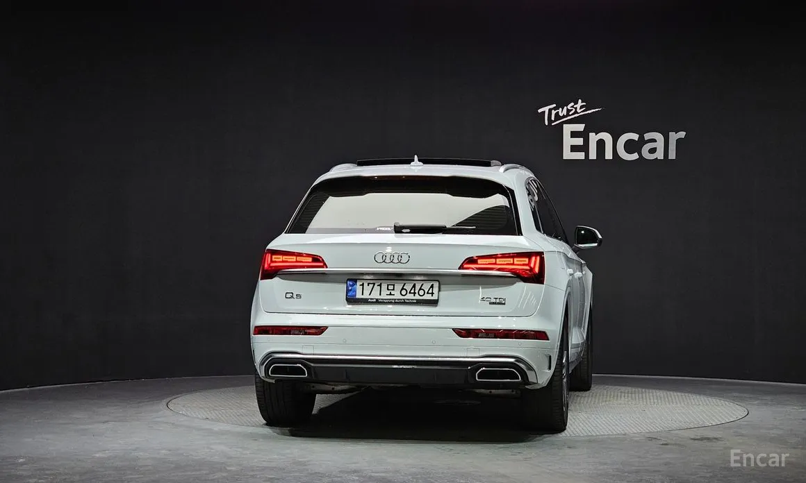 Фото 4 - Audi Q5