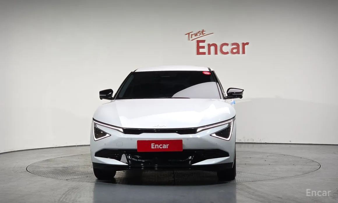 Фото 3 - Kia EV6