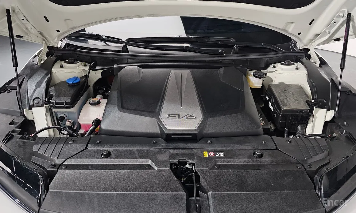 Фото 6 - Kia EV6