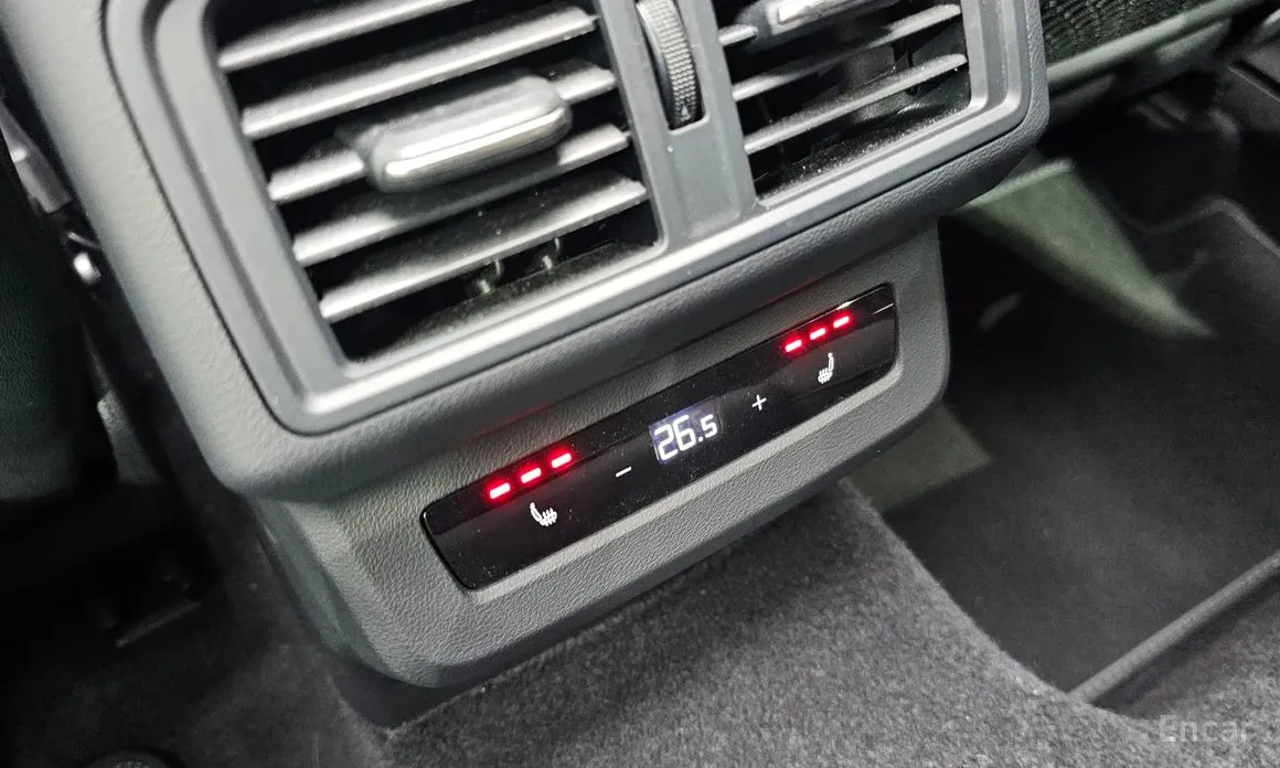 Фото 19 - Audi Q5