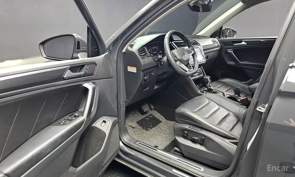 Фото 11 - Volkswagen Tiguan